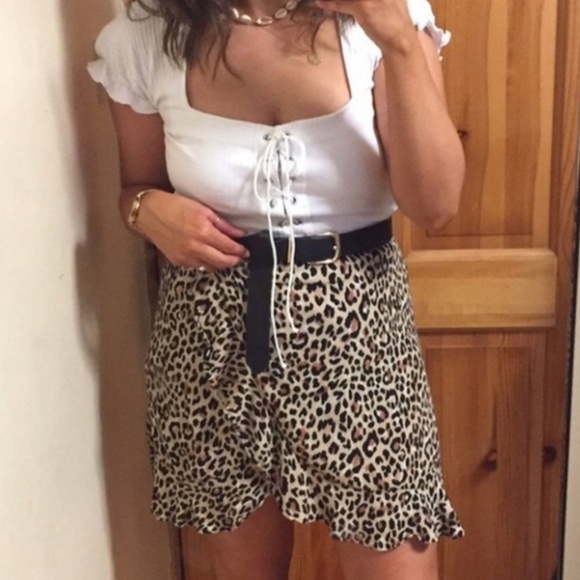 NWOT Bershka Printed Flowy Mini Dress Wrap Leopard Ruffle Size S - Picture 9 of 16